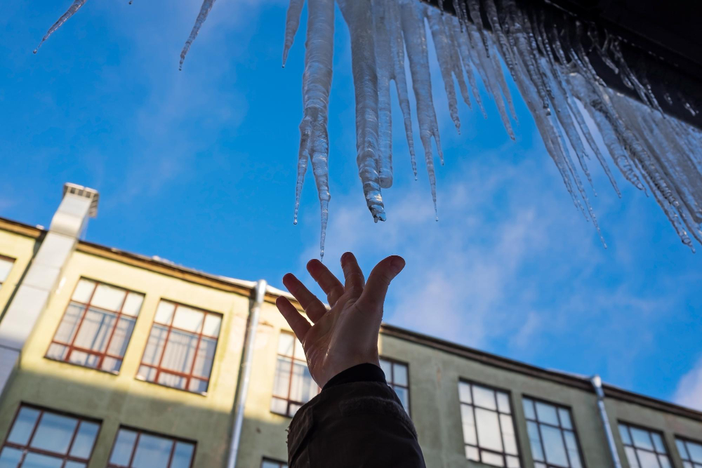 Poor Choice Of Ice Melt Increases Your Condo Repair Cost