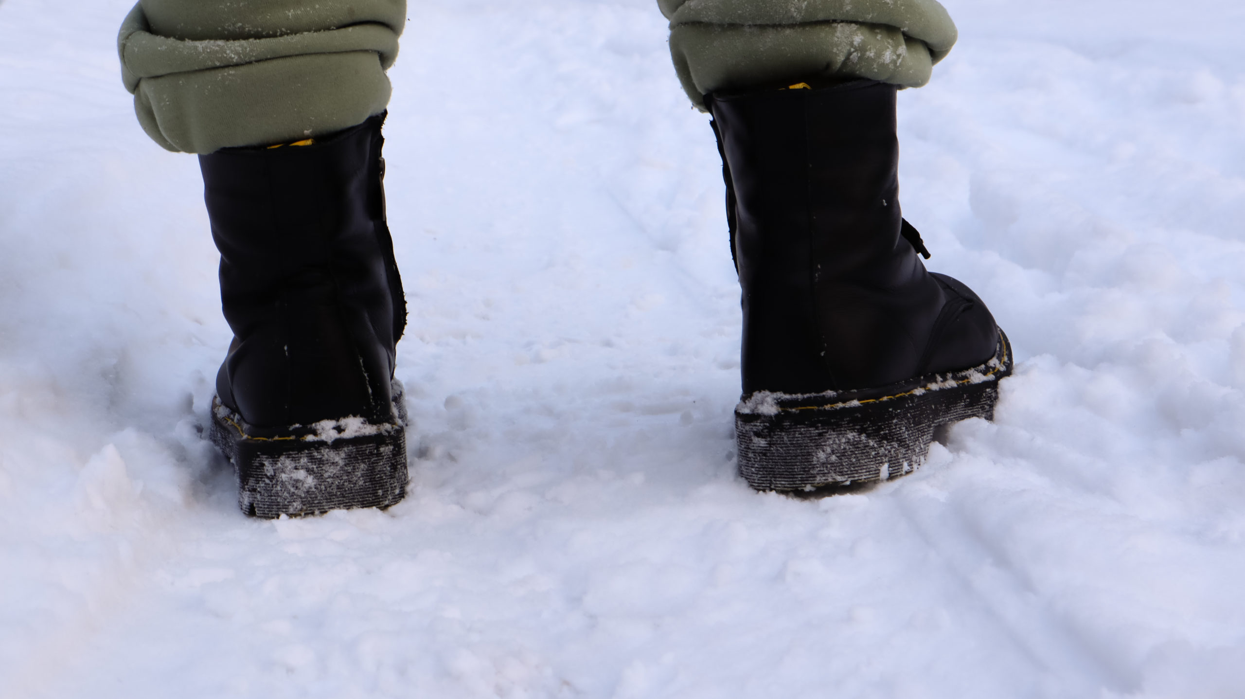 ways to melt ice without salt