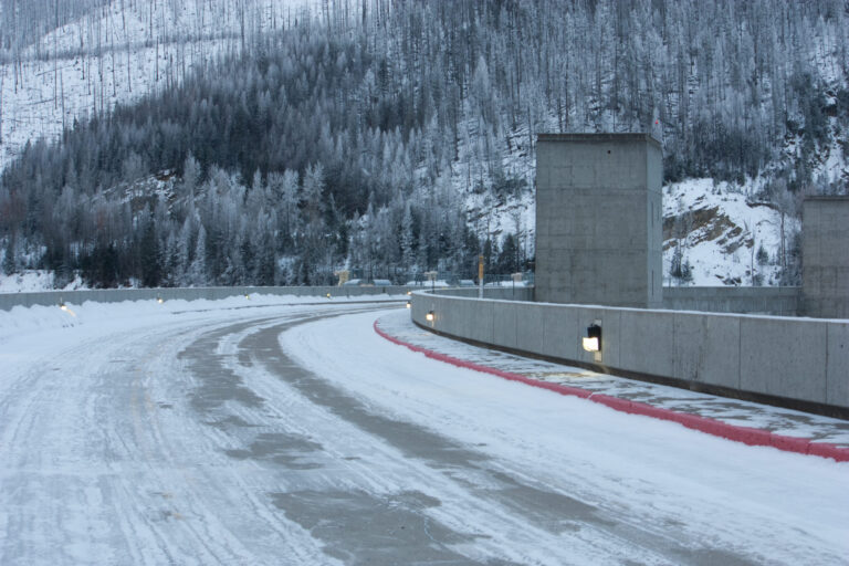 Benefits-And-Drawbacks-Of-A-Liquid-Ice-Melt