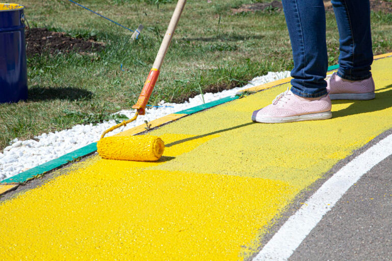 5 Tips For Successfully Painting Your Driveway For A Fresh Look